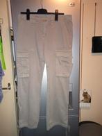 Leuke beetje baggy cargo broek met leuke details, Kleding | Dames, Broeken en Pantalons, Ophalen of Verzenden, Zo goed als nieuw