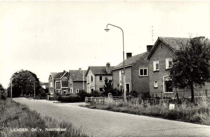 Lienden, Dr. v. Noortstraat - ongelopen, Verzamelen, Ansichtkaarten | Nederland, Ongelopen, Drenthe, Voor 1920, Ophalen of Verzenden