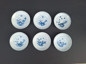 Kangxi  schoteltjes  6 x Chinees porselein 18e  beschikbaar voor biedingen
