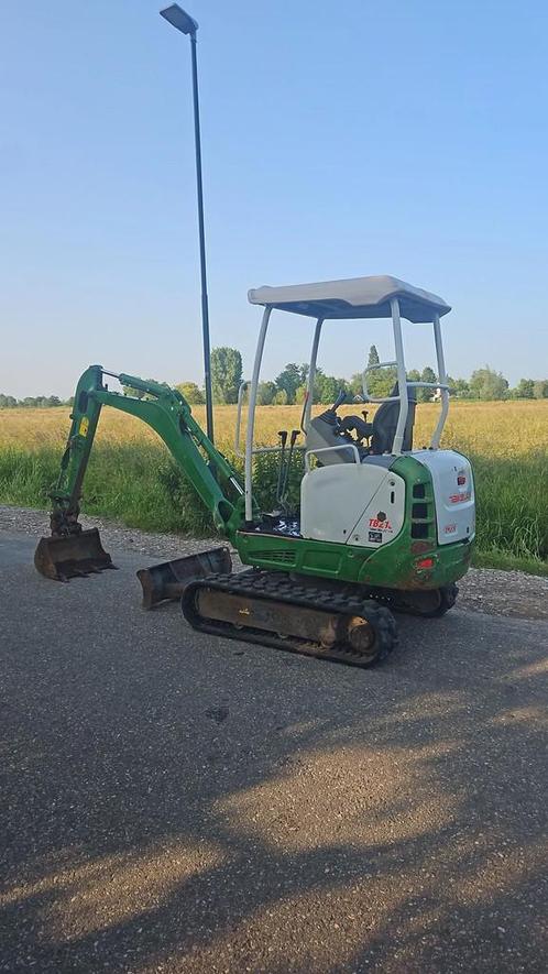 Takeuchi Tb 216 (bj 2017), Zakelijke goederen, Machines en Bouw | Kranen en Graafmachines, Graafmachine