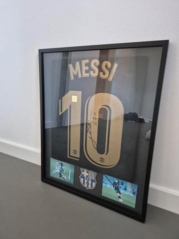 Gesigneerd Messi voetbalshirt ingelijst met LOA beschikbaar voor biedingen