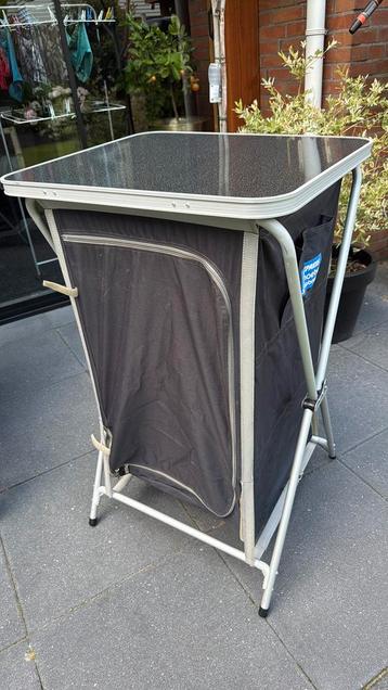 Kampa kampeer kastje met 3 planken Compleet opvouwbaar ZGAN beschikbaar voor biedingen