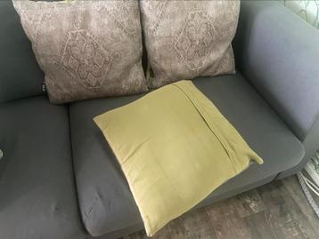 3 kussens in 1 koop beschikbaar voor biedingen