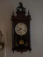 Antieke Wandklok met Paard, Ophalen