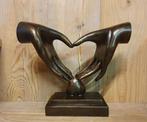 2 HANDEN HARTMAKEND / Bronzen beeld, Ophalen of Verzenden