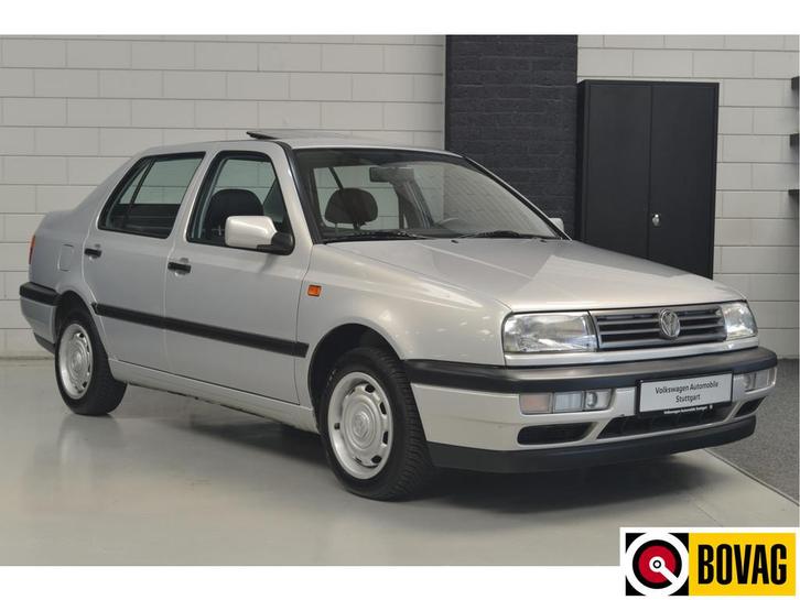 Volkswagen Vento 1.8 GL // 46.000 km // LEDER // OPEN DAK //, Auto's, Oldtimers, Bedrijf, Te koop, ABS, Airbags, Centrale vergrendeling