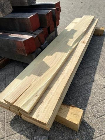 Robinia, bezaagd, 2500x40x200 mm beschikbaar voor biedingen