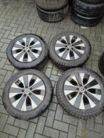Mercedes vito velgenset met nette banden, Auto-onderdelen, Banden en Velgen, Ophalen, Bestelwagen, 17 inch, Band(en)