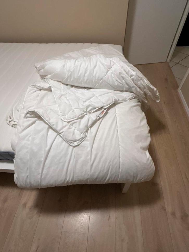 Dekbed zomer & winter dekbed, Huis en Inrichting, Slaapkamer | Beddengoed, Zo goed als nieuw, Deken of Dekbed, Tweepersoons, Wit