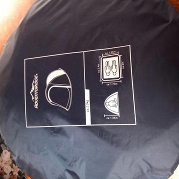 Pop-up tent 2x moet weg! beschikbaar voor biedingen