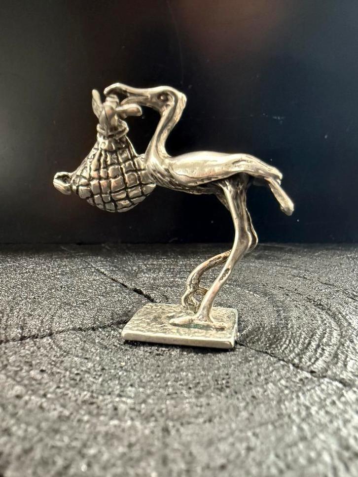 Zilveren Ooievaar met Baby - Groot Model, Antiek en Kunst, Antiek | Goud en Zilver, Ophalen of Verzenden