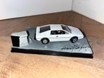 Universal Hobbies Lotus Esprit S1 1:43 James Bond Diecast, Ophalen of Verzenden, Zo goed als nieuw, Auto, Overige merken