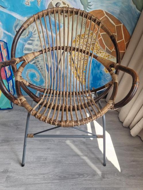 Vintage rotan kuipstoel, Tuin en Terras, Tuinstoelen, Zo goed als nieuw, Rotan, Ophalen of Verzenden