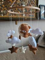 Hippe Schommels beer Mobiel + Houder - Nieuwstaat!, Ophalen