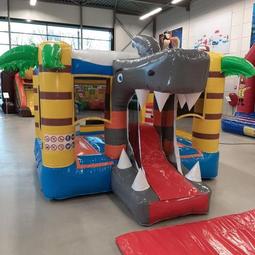 Springkussen mini haai, Hobby en Vrije tijd, Feestartikelen | Verhuur, Zo goed als nieuw, Overige, Ophalen
