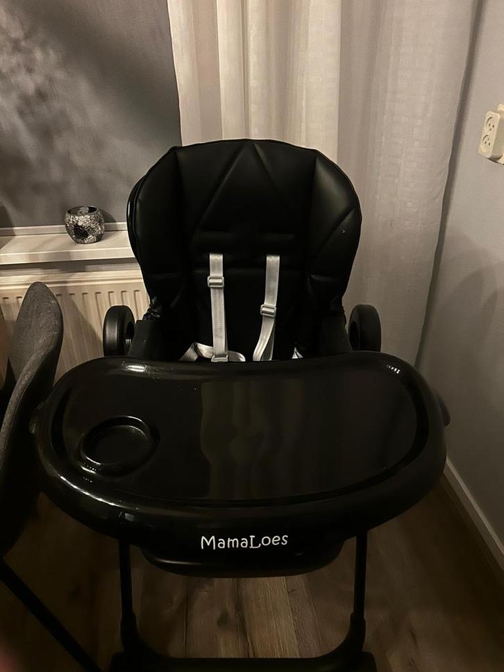 Mamaloes Kinderstoel - Zwart, Kinderen en Baby's, Kinderstoelen, Gebruikt, Overige typen, Afneembaar eetblad, Ophalen