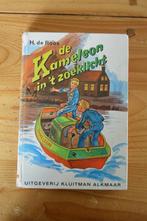 De Kameleon in 't zoeklicht + gratis De vlag in top, Ophalen of Verzenden, Gelezen, H. de Roos, Fictie
