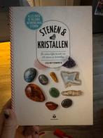 Stenen & Kristallen - Lisa Butterworth, Ophalen of Verzenden, Zo goed als nieuw, Spiritualiteit algemeen, Achtergrond en Informatie