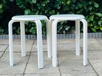 Witte Houten Krukjes - Set van 2, Ophalen of Verzenden, Zo goed als nieuw, Hout
