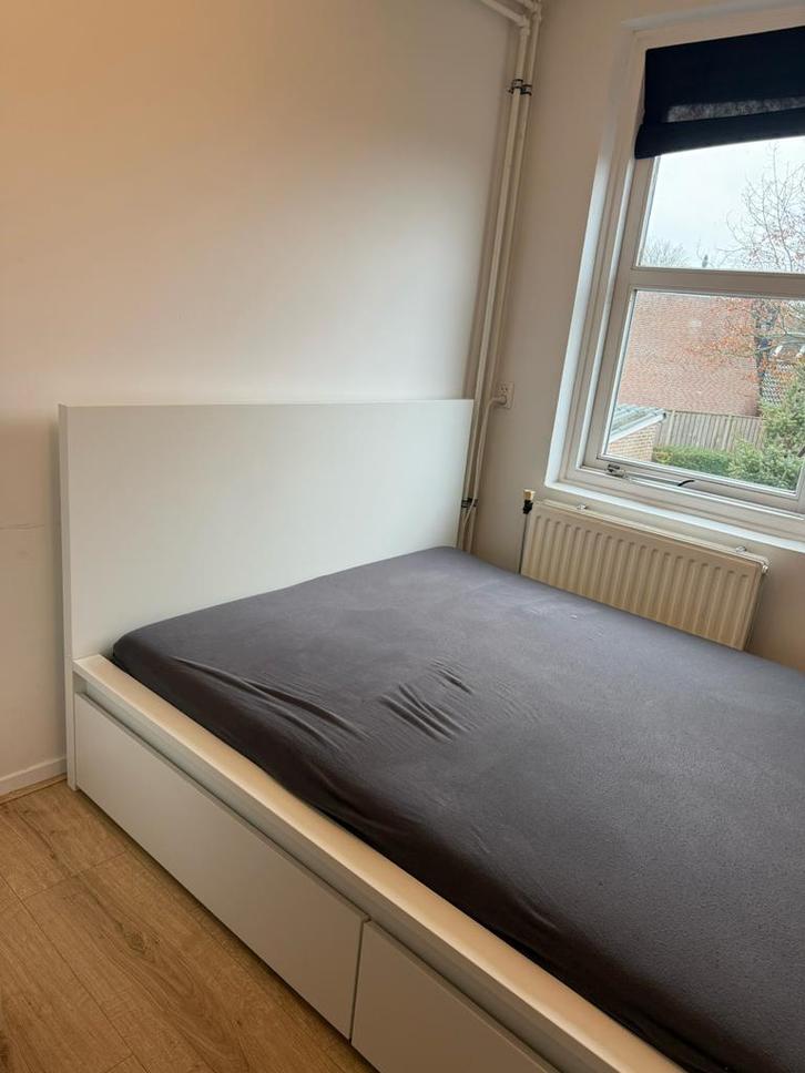 Ikea Malm bed inclusief matras en lades, Huis en Inrichting, Slaapkamer | Bedden, Ophalen of Verzenden