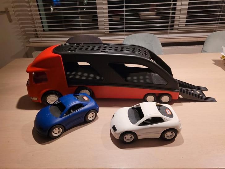 Little Tikes Autotransporter Vrachtwagen + 2 Auto's, Kinderen en Baby's, Speelgoed | Speelgoedvoertuigen, Gebruikt, Ophalen