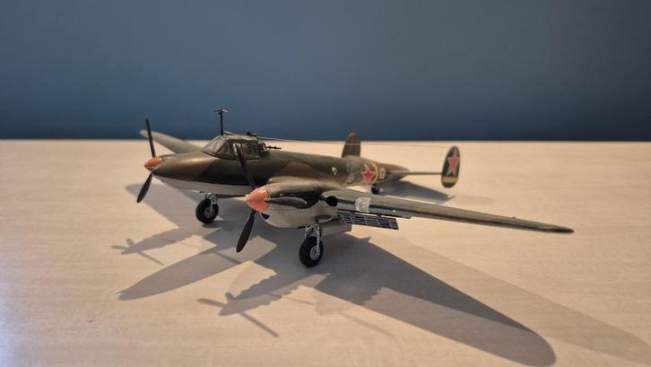 Plastic model van een Petlyakov Pe-3 schaal 1/72 (M89), Verzamelen, Luchtvaart en Vliegtuigspotten, Gebruikt, Schaalmodel, Ophalen