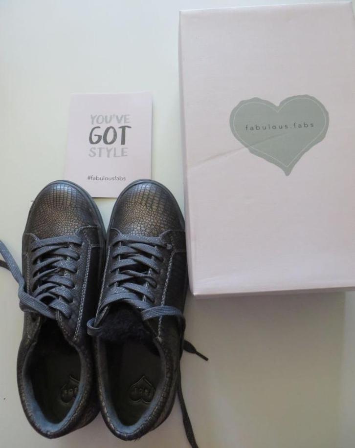 Schoenen gevoerd met bont, Kleding | Dames, Schoenen, Zo goed als nieuw, Wandelschoenen, Grijs, Ophalen