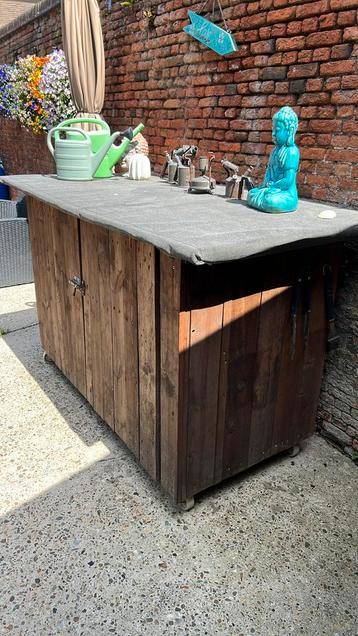 Kussenbox  beschikbaar voor biedingen