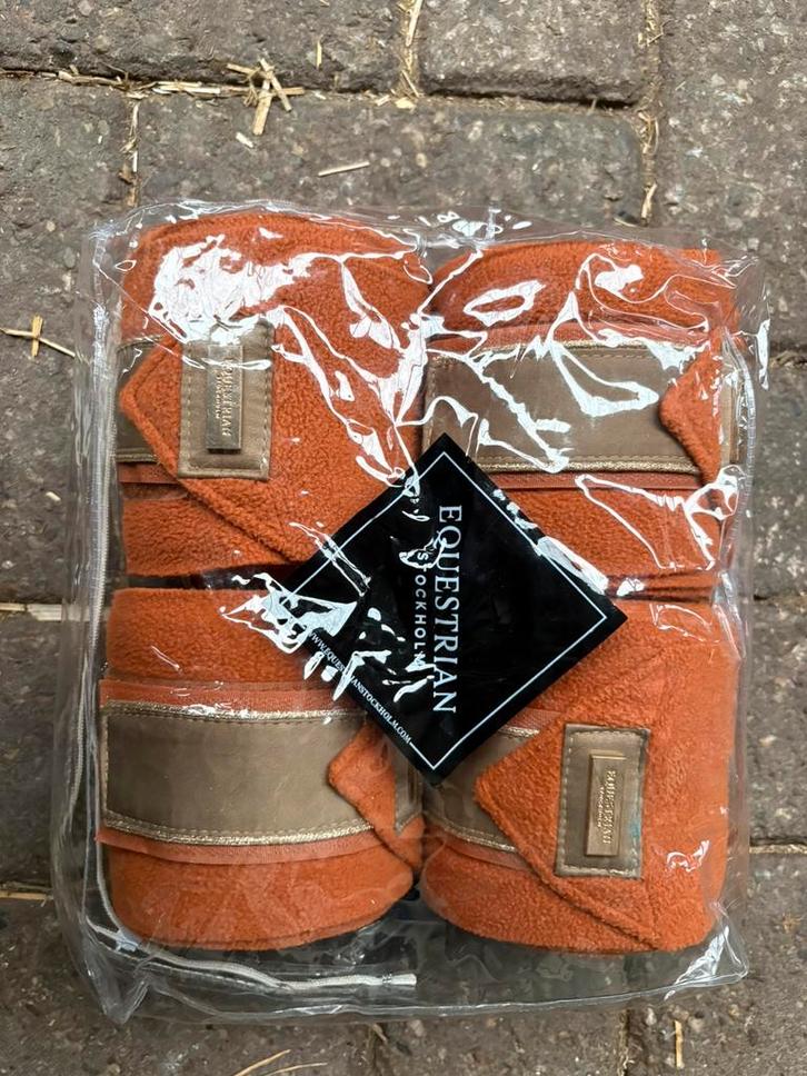 Equestrian Stockholm bandages Bronze Gold, Dieren en Toebehoren, Paarden en Pony's | Beschermers, Zo goed als nieuw, Rijden, Ophalen of Verzenden