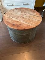Industriële Tafel met Opbergruimte, Huis en Inrichting, Tafels | Bijzettafels, Gebruikt, Rond, 55 tot 75 cm, Hout