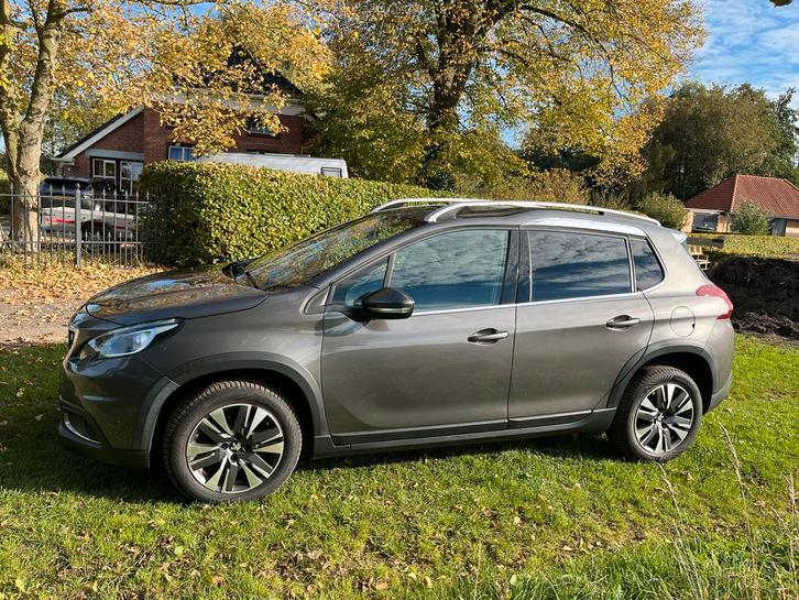 Peugeot 2008 1.2 VTI 81KW Eat6 2018 bruin, Auto's, Peugeot, Particulier, ABS, Achteruitrijcamera, Adaptieve lichten, Airbags, Airconditioning