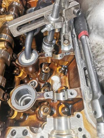 Klepseals vervangen bmw/mini  beschikbaar voor biedingen