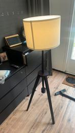Lauters ikea staande lamp zwart, Huis en Inrichting, Lampen | Vloerlampen, Ophalen, Zo goed als nieuw, Hout, 150 tot 200 cm