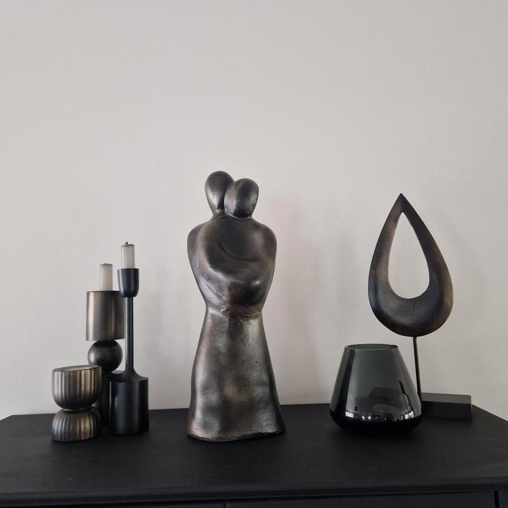 Beeld man vrouw omhelzing brons goud, Huis en Inrichting, Woonaccessoires | Overige, Ophalen of Verzenden