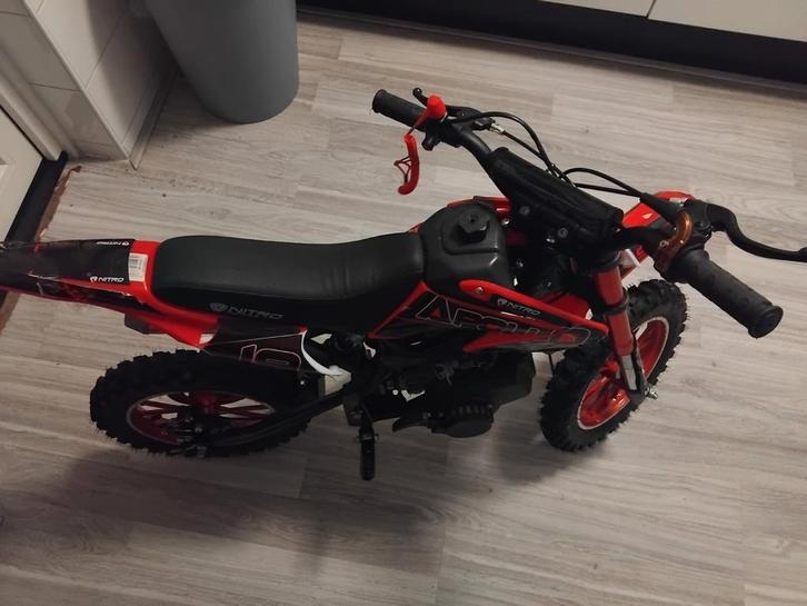 Nitro Mini Cross 50cc - Perfect voor de kleine crosser!, Fietsen en Brommers, Minibikes, Midibikes en Pitbikes, Gebruikt, Dirtbike