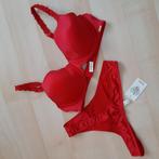 Nieuw setje Livera.  Bh 85 B  string L . Rood, Ophalen of Verzenden, Rood, Setje