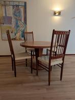 Vintage ronde houten tafel met 4 stoelen, Ophalen, Gebruikt, Rond, Vier personen