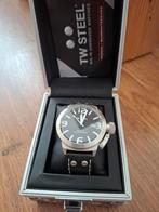 TW Steel big in oversized watches 100 meter water resistant., Ophalen, Zo goed als nieuw, Leer, Overige merken