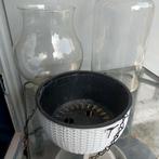 2 grote mooie Vazen en een Hangpot te koop, Tuin en Terras, 25 tot 40 cm, Overige materialen, Zo goed als nieuw, Minder dan 40 cm