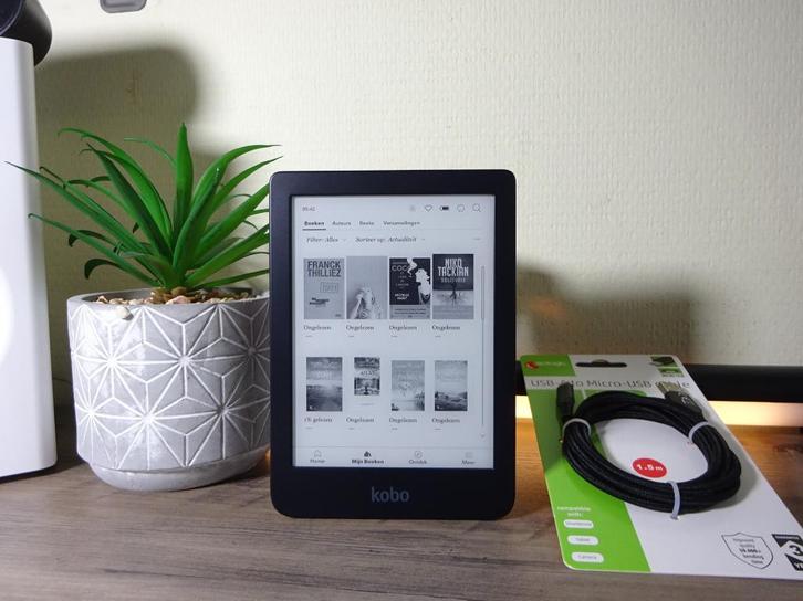 6 inch Kobo Clara HD ereader in goede staat, Computers en Software, E-readers, Zo goed als nieuw, 6 inch of minder, 8 GB, Touchscreen