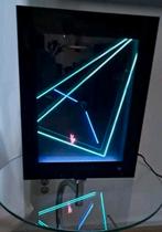 Bijzondere design klok met neon in Memphis stijl, Ophalen of Verzenden