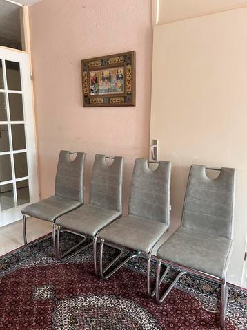 4 x eetstoelen grijs