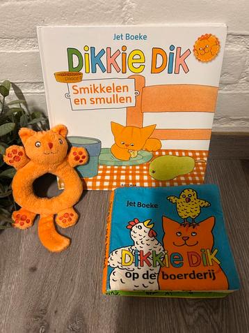 Dikkie Dik boek/knisperboek en Dikkie rammelaar beschikbaar voor biedingen