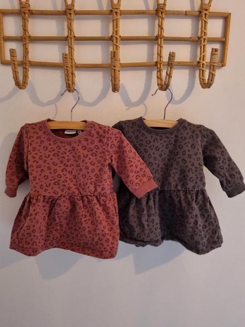 Twee stoere jurkjes met panterpatroon van Name it maat 68, Kinderen en Baby's, Tweelingen en Meerlingen, Zo goed als nieuw, Kleding