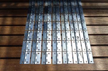 partij scharnieren nr 5 - 5 cm lang - 49 stuks - 2,00 pst beschikbaar voor biedingen