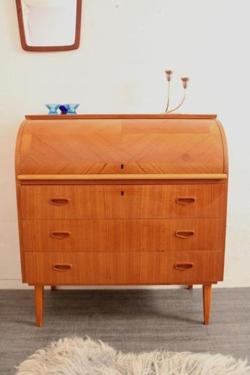 Egon Ostergaard rol top secretary - mid century design beschikbaar voor biedingen