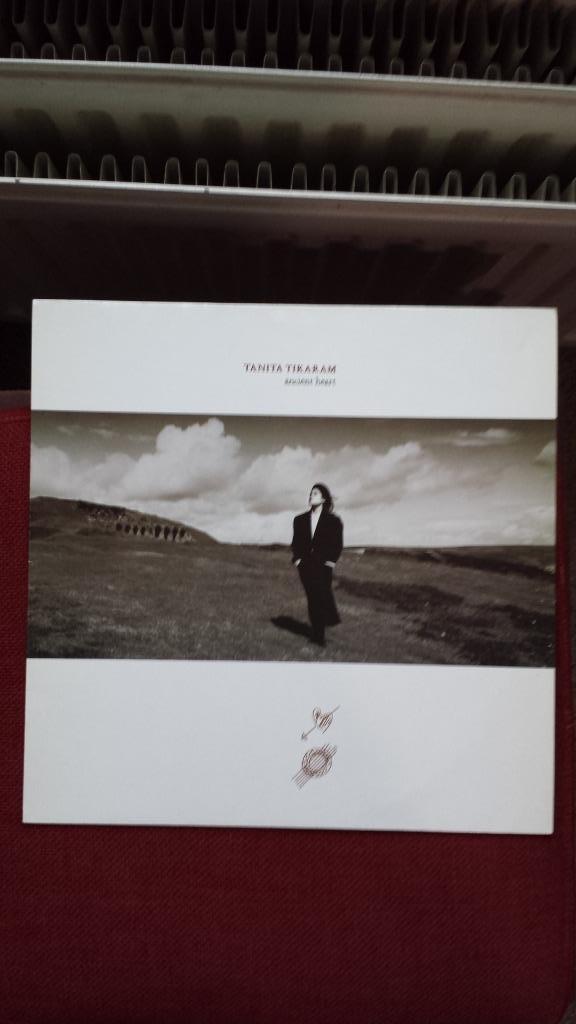 lp 80's tanika tikaram ancient heart 1988 sing song Top 40, Cd's en Dvd's, Vinyl | Pop, Zo goed als nieuw, 1980 tot 2000, 12 inch