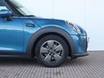 MINI 5-deurs Cooper Navigatie/ Cruise Control/ Driving Assis, Gebruikt, Met garantie (alle), Blauw, Origineel Nederlands