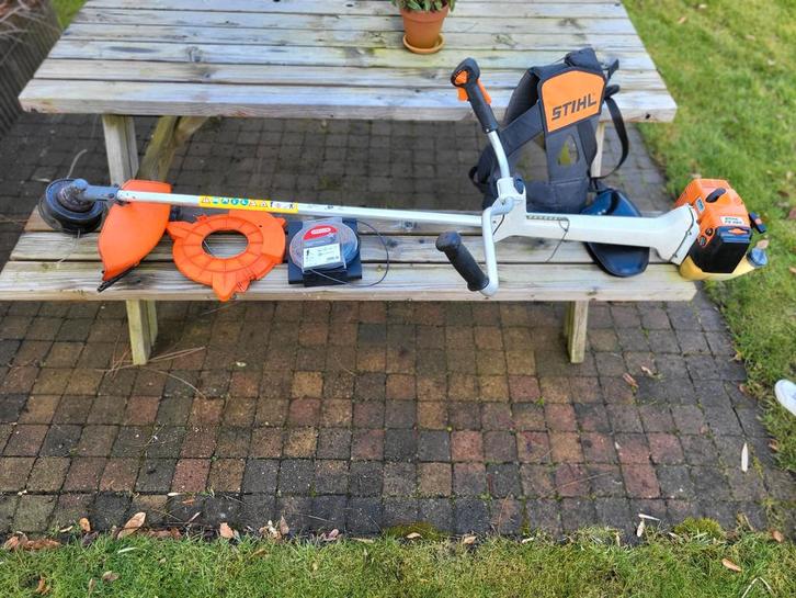 Erg nette goed werkende professionele Stihl fs 350 bosmaaier, Tuin en Terras, Bosmaaiers, Gebruikt, Benzine, 50 cm of meer, Ophalen