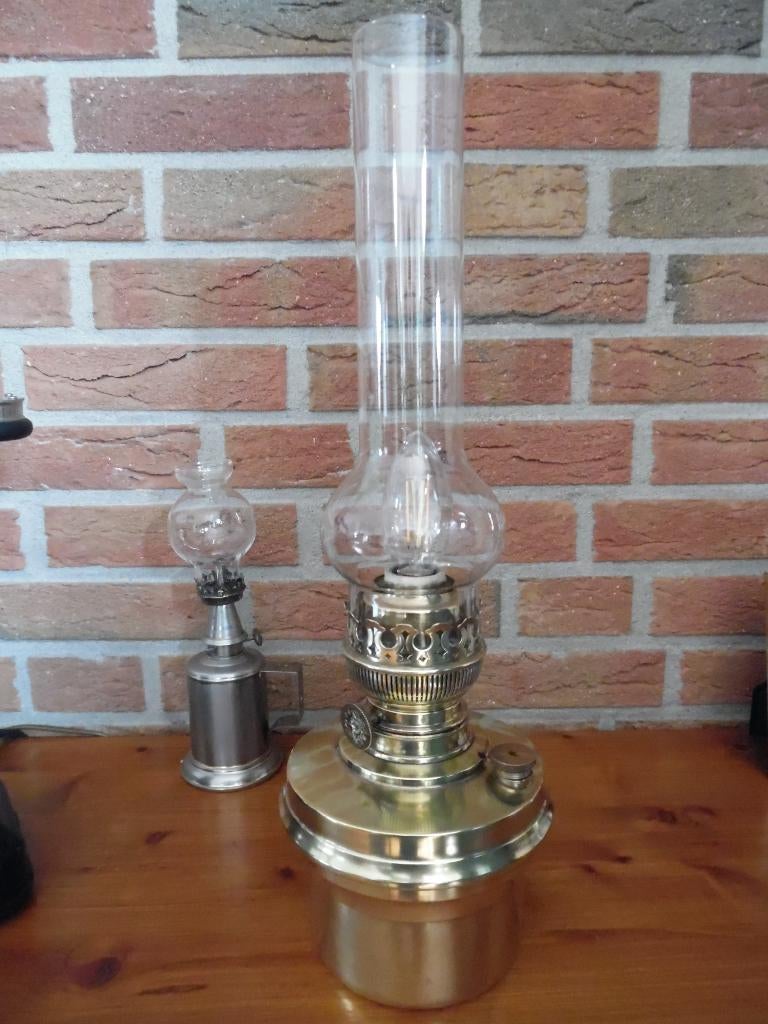 antieke olielamp met LED- verlichting, Antiek en Kunst, Antiek | Lampen, Ophalen of Verzenden